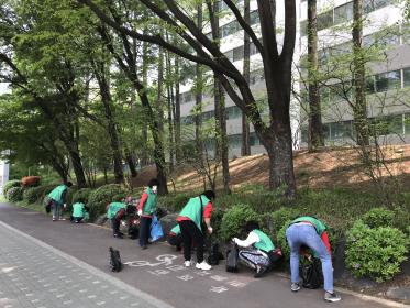 신촌동 새마을부녀회 새봄맞이 관내 환경 정비 이미지