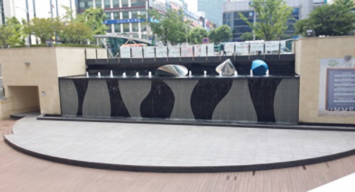 범계역 광장 야외무대 (롯데백화점)